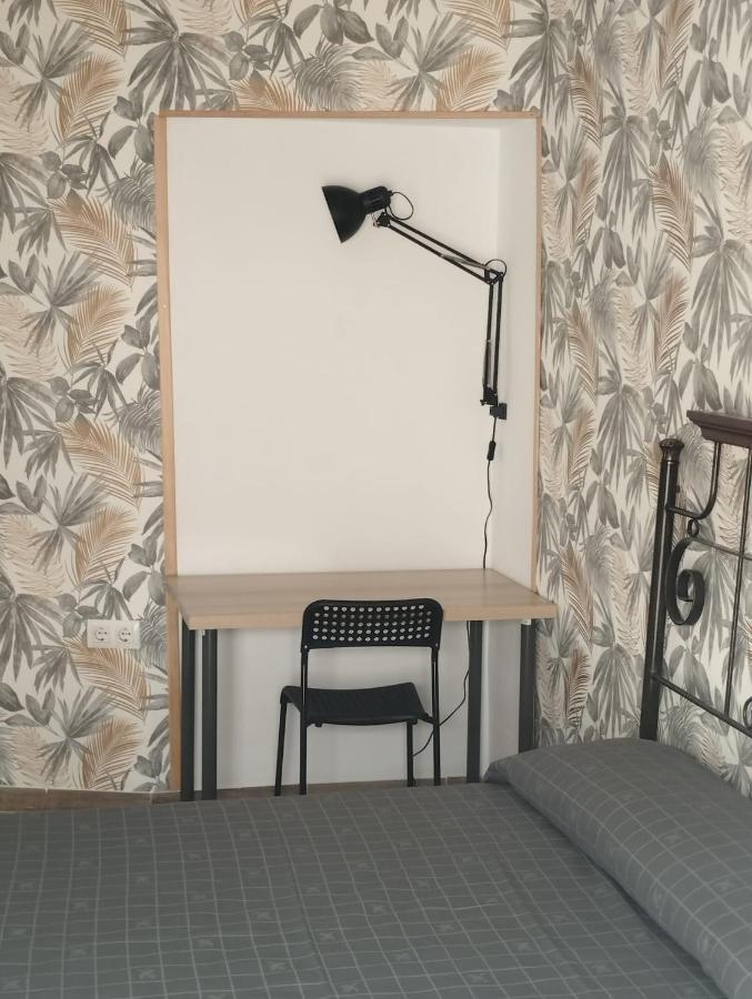 Cervantes Rooms Cadiz Bagian luar foto